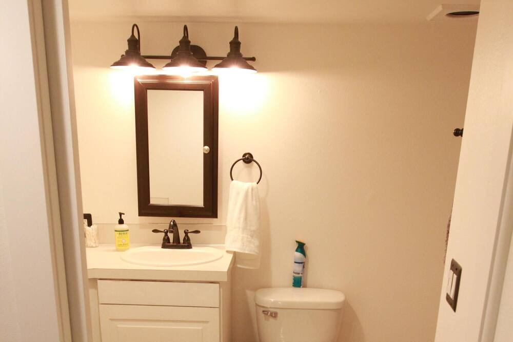 Photo of Bathroom in Hosford-Abernethy