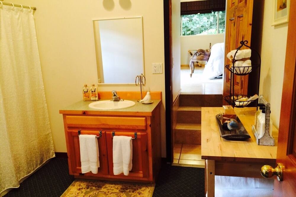 Photo of Bathroom in Snohomish