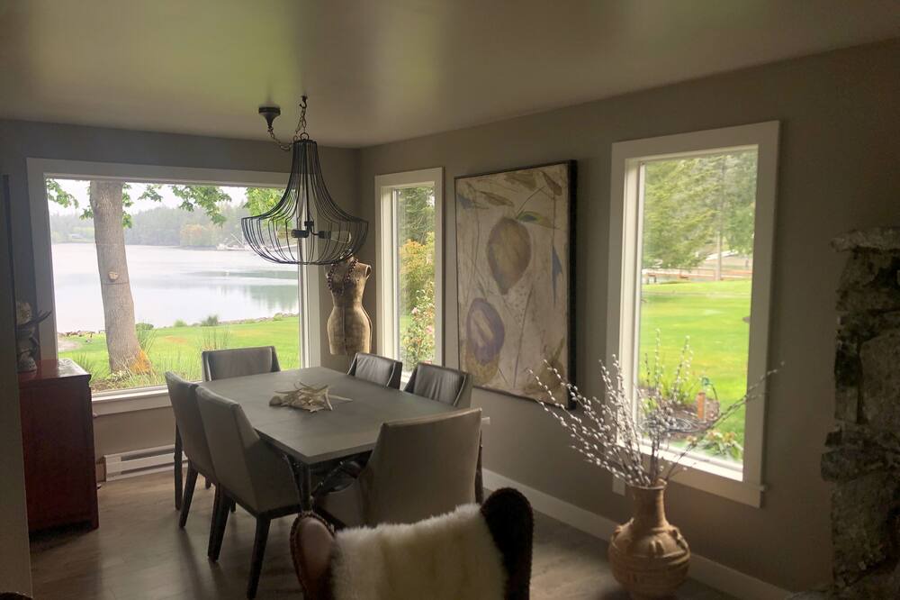 Photo of Livingroom in Port Ludlow