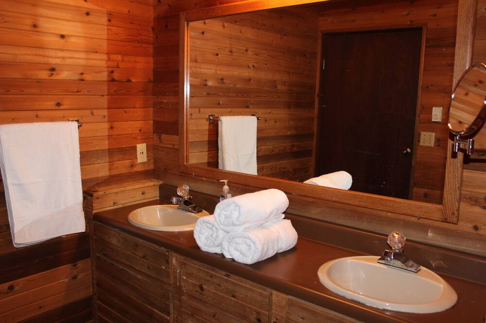 Photo of Bathroom in Point Roberts