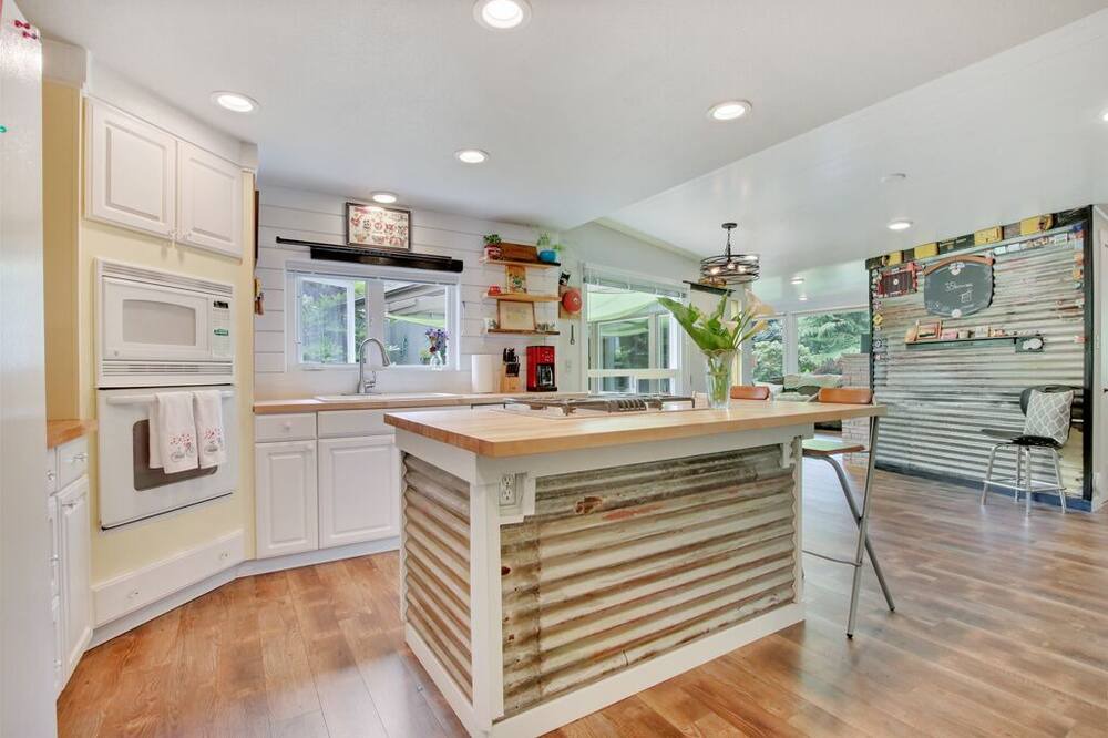 Photo of Kitchen in University Place