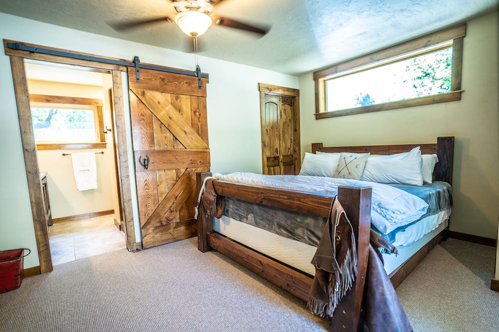 Photo of Bedroom in Riggins