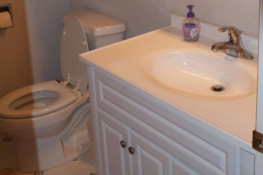 Photo of Bathroom in Clinton