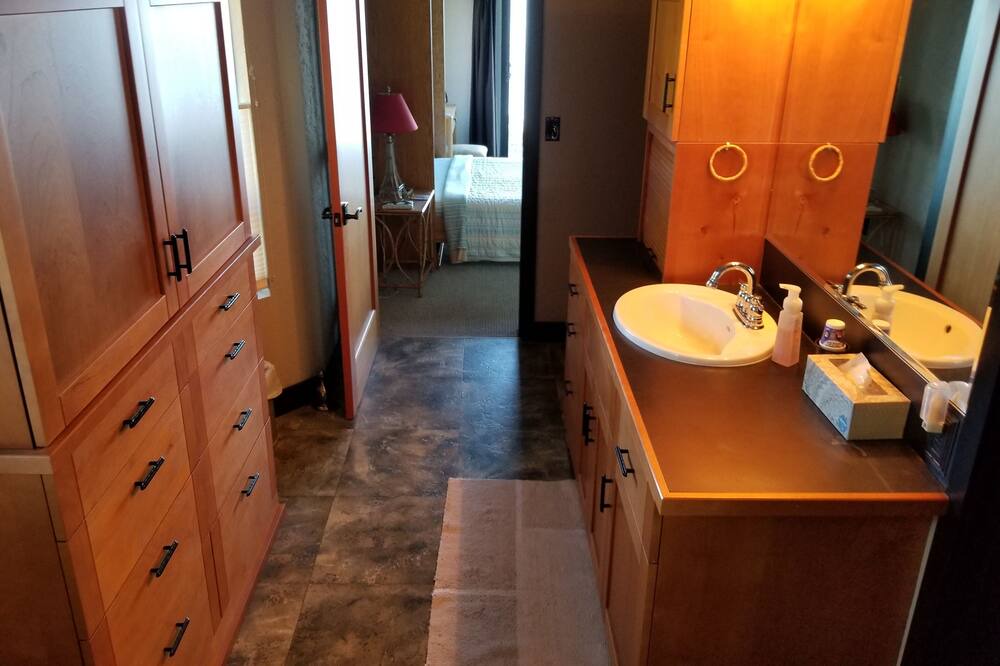 Photo of Bedroom in Camano Island