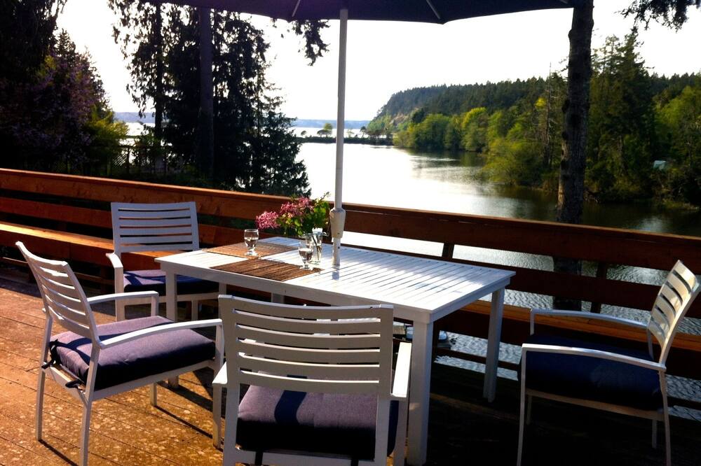 Photo of Patio Balcony in Longbranch