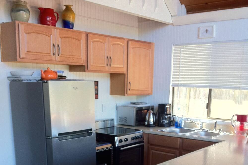 Photo of Kitchen in Longbranch
