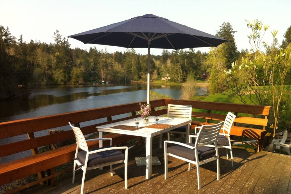 Photo of Patio Balcony in Longbranch