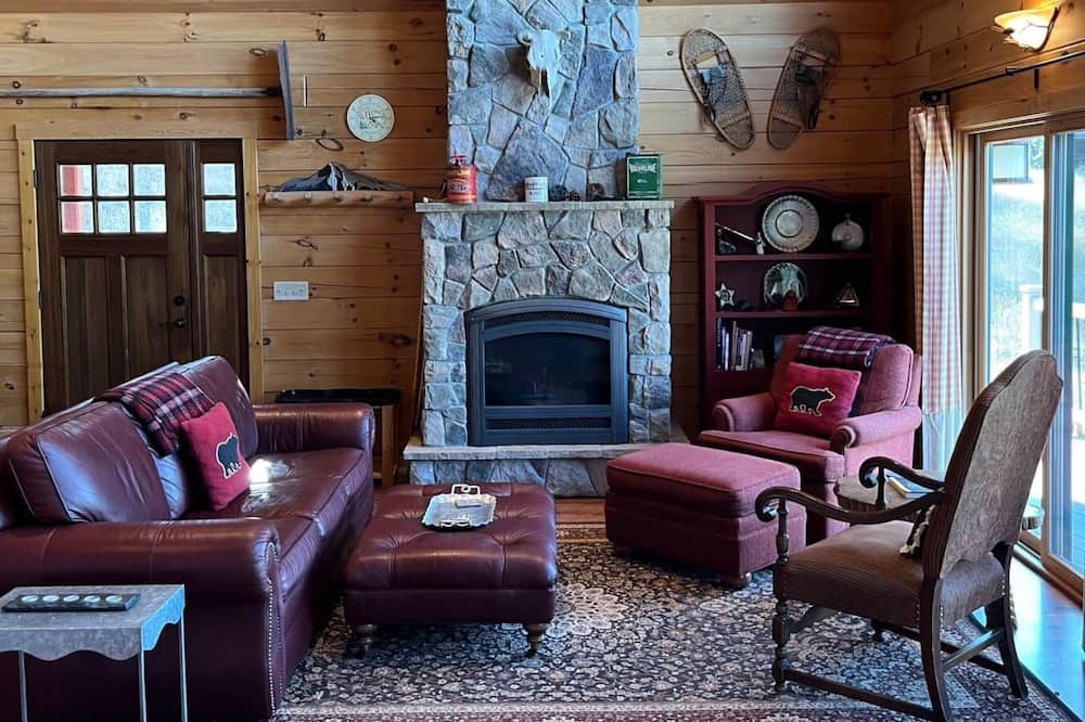 Photo of Livingroom in Lyle