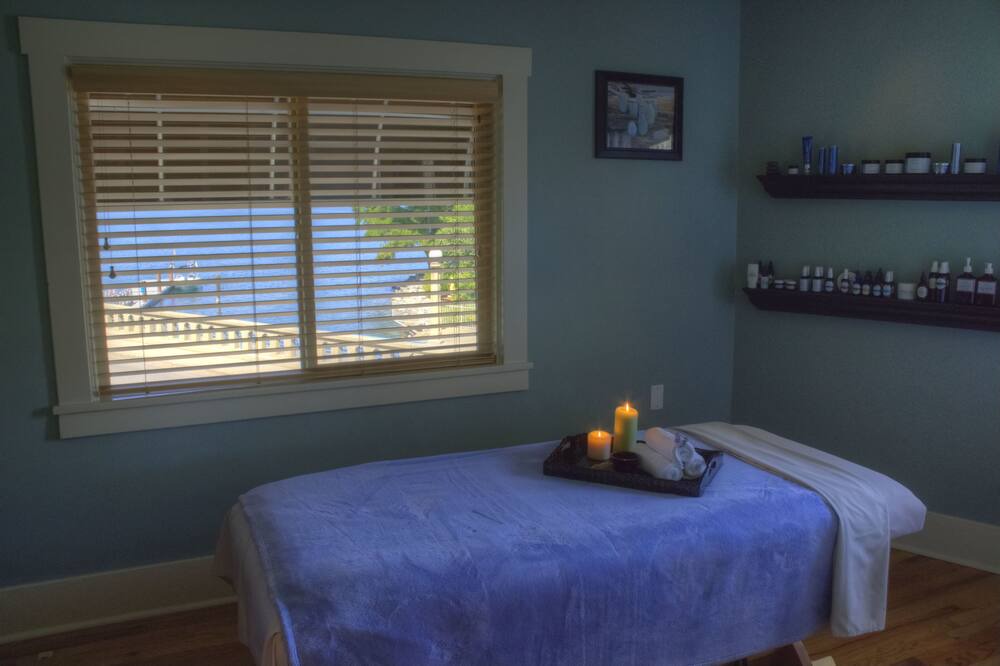 Photo of Bedroom in Chelan