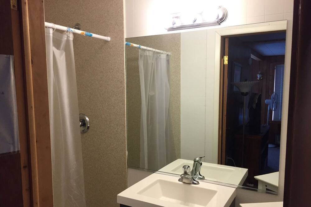 Photo of Bathroom in Hayden Lake