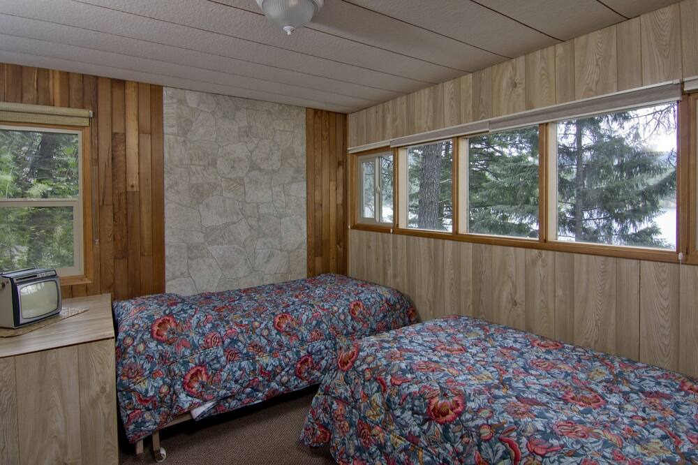Photo of Bedroom in Hayden Lake