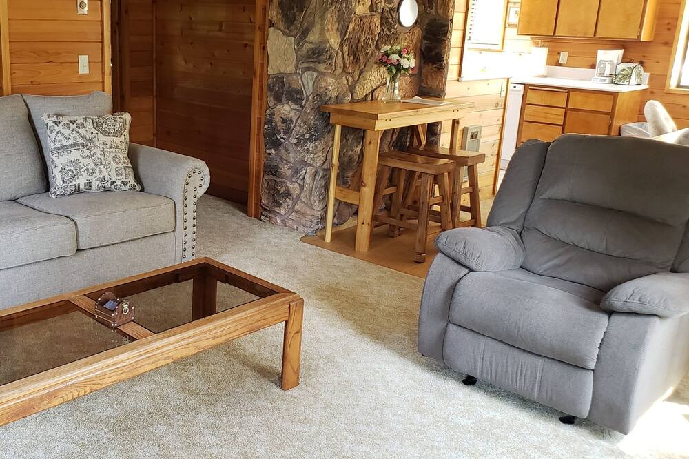 Photo of Livingroom in Hayden Lake