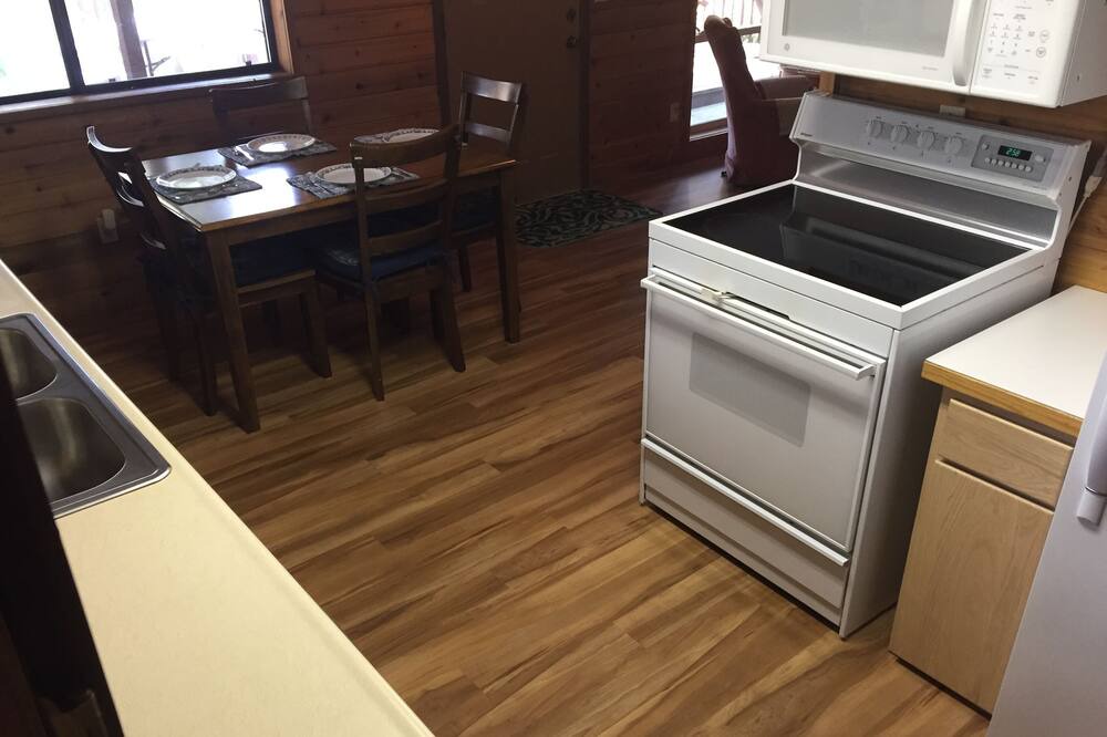 Photo of Kitchen in Hayden Lake