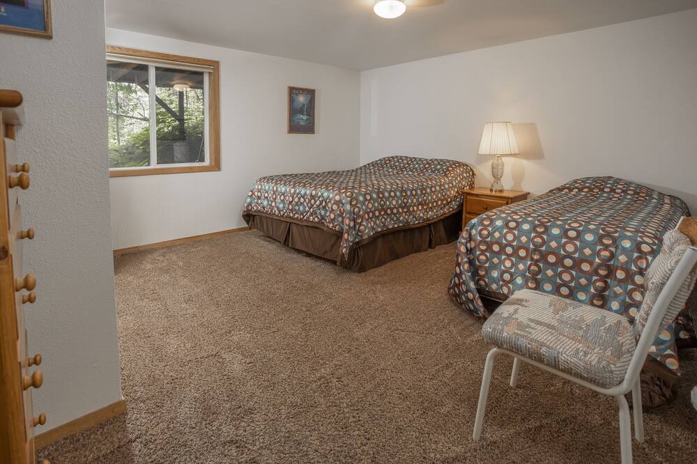 Photo of Bedroom in Hayden Lake