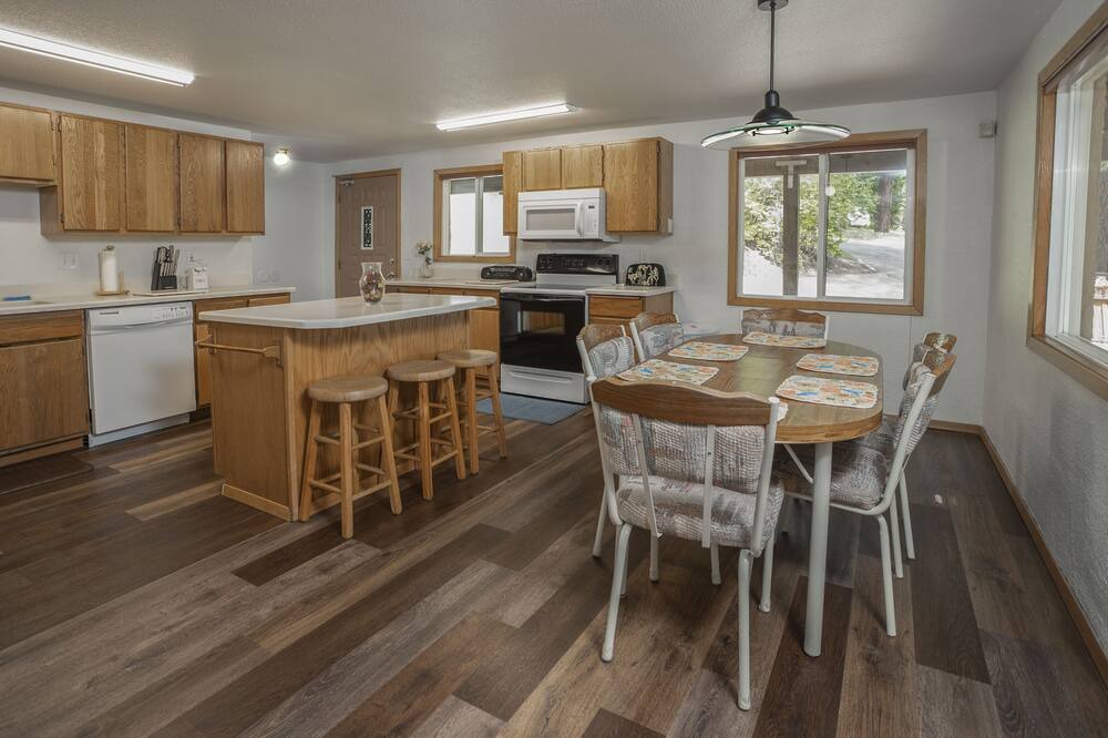 Photo of Kitchen in Hayden Lake