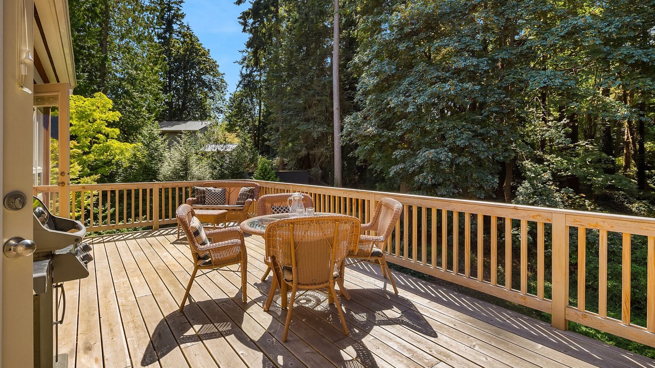 Photo of Outdoor in Rollingbay