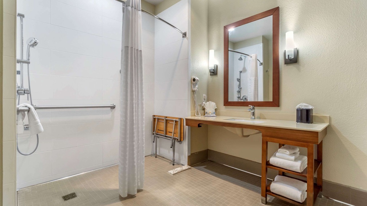 Photo of Bathroom in Lakewood