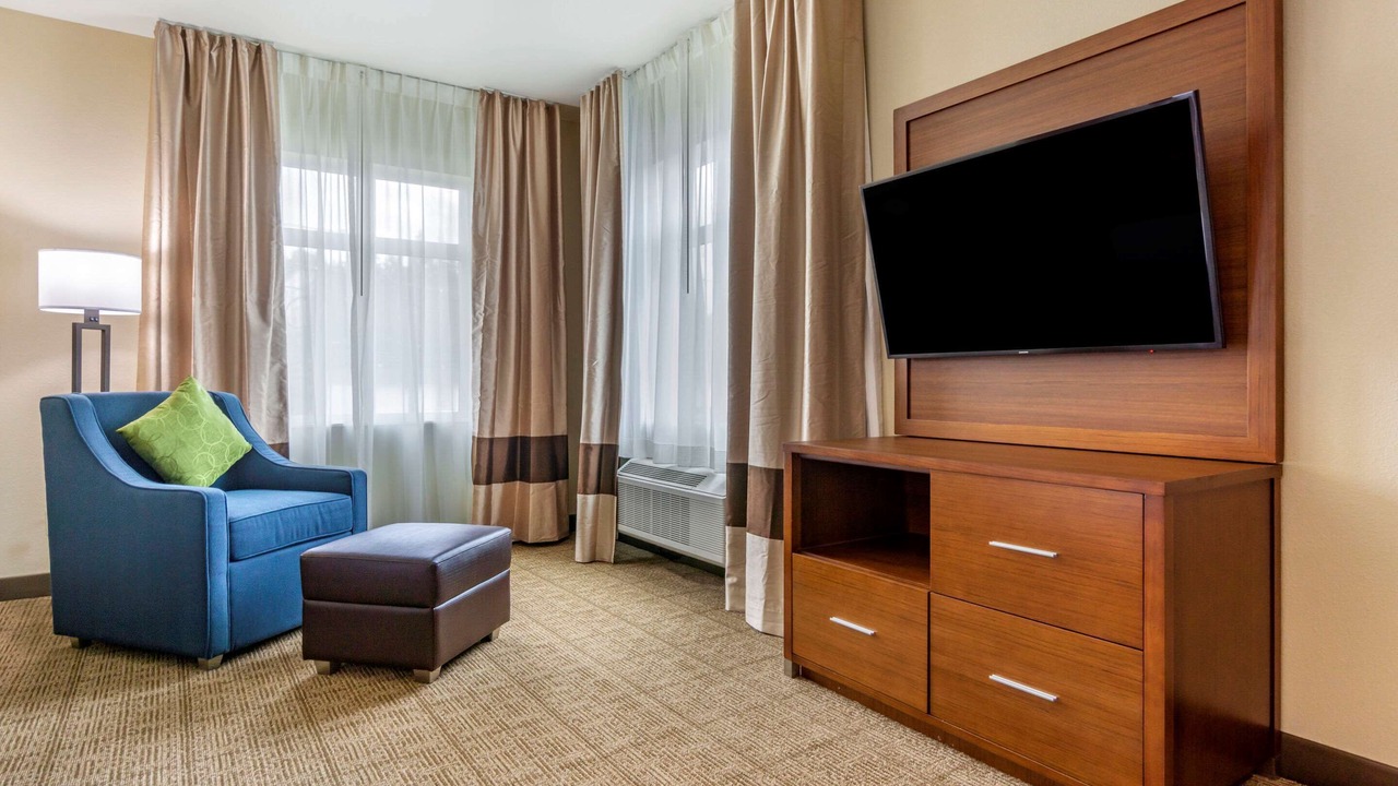 Photo of Bedroom in Lakewood