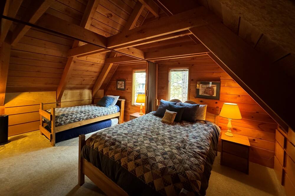 Photo of Bedroom in Sunriver