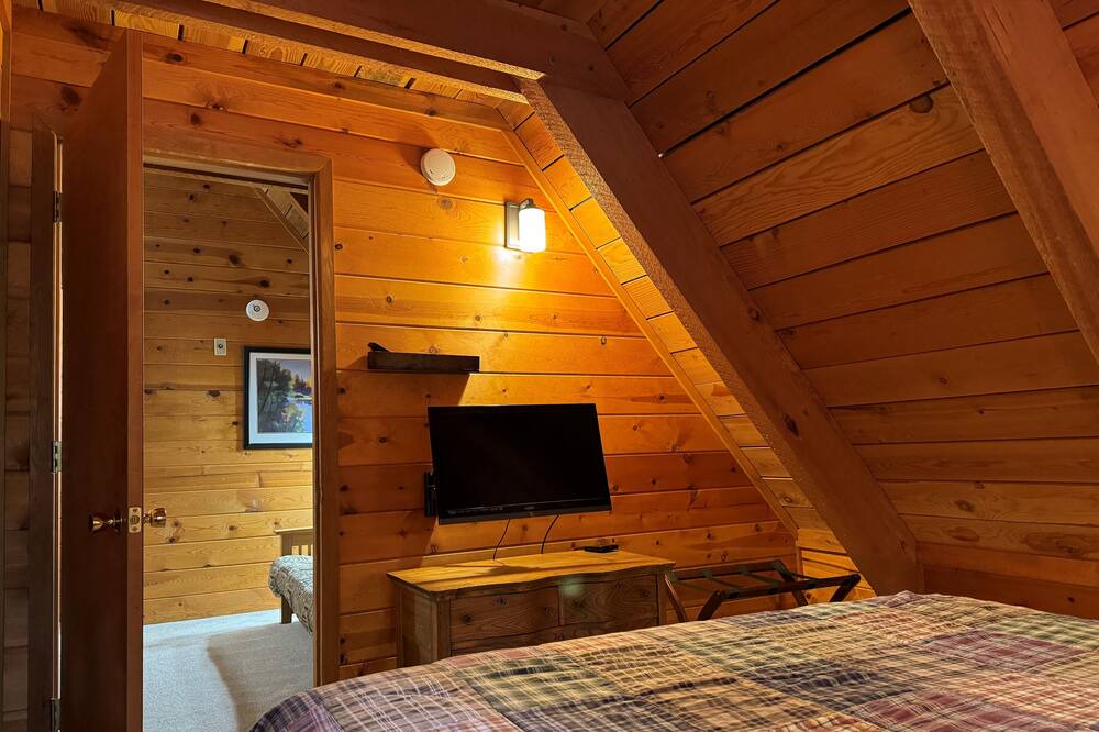 Photo of Bedroom in Sunriver
