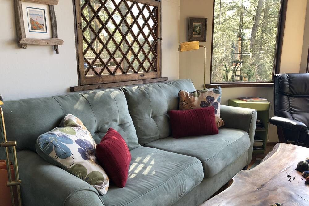 Photo of Livingroom in Roche Harbor