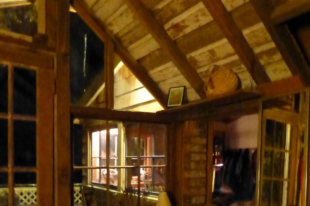 Photo of Livingroom in Roche Harbor