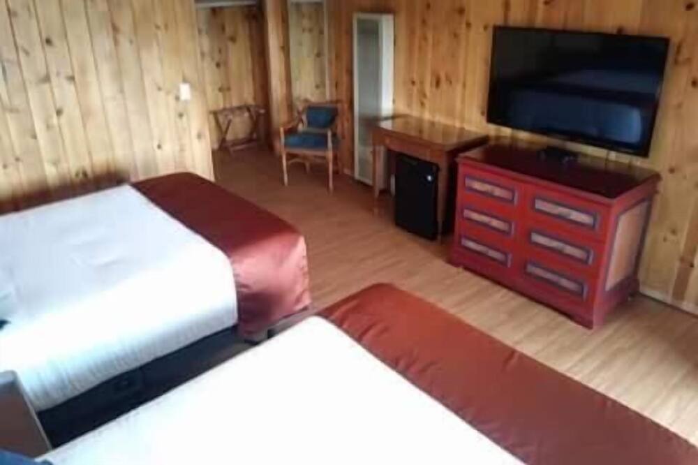Photo of Bedroom in Chiloquin