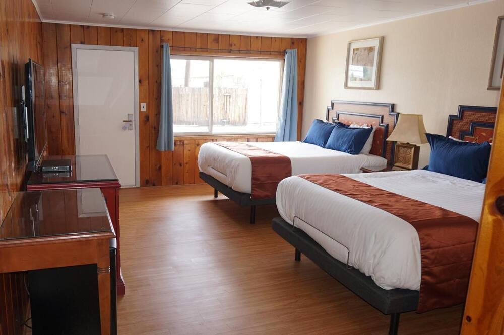 Photo of Bedroom in Chiloquin
