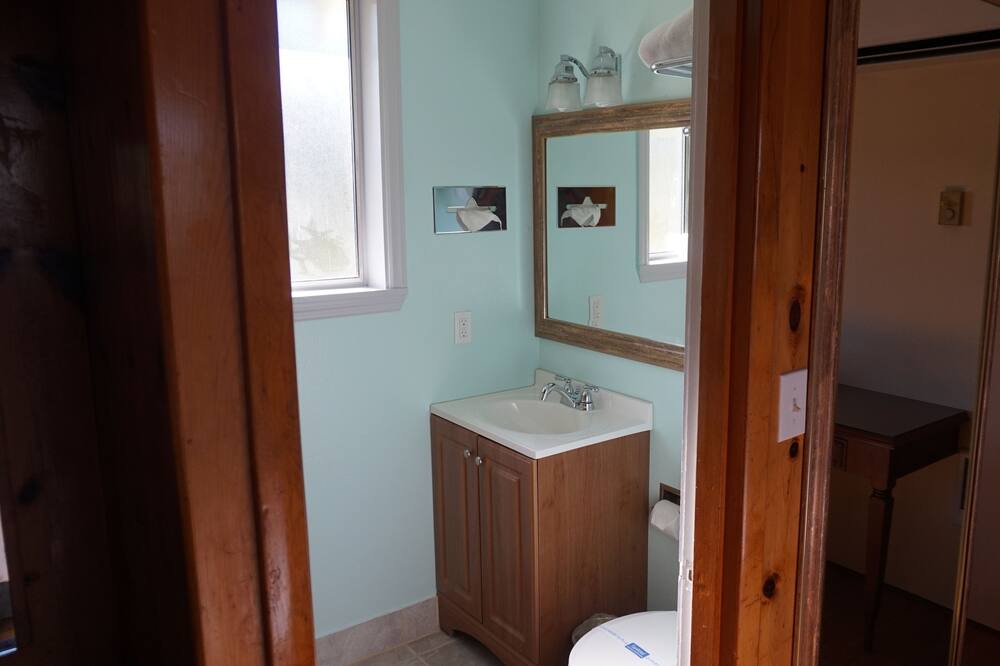 Photo of Bathroom in Chiloquin
