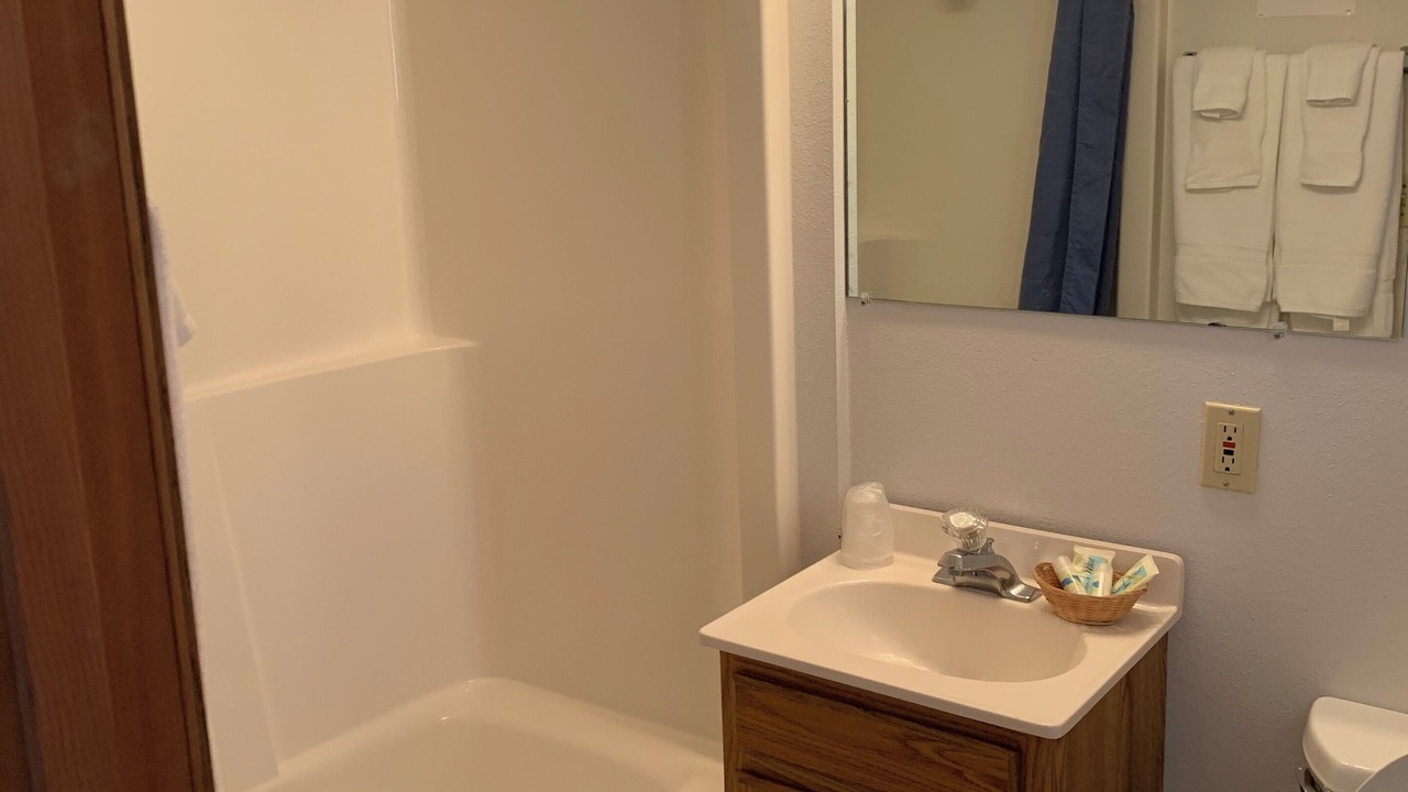 Photo of Bathroom in Sekiu