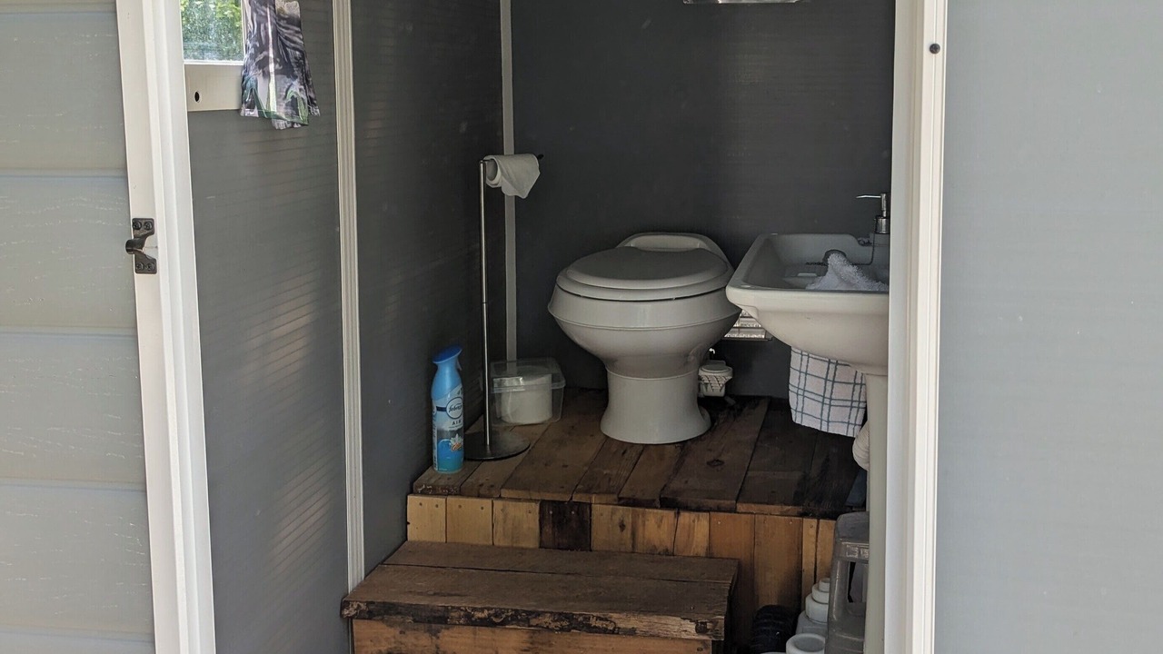 Photo of Bathroom in Salmon