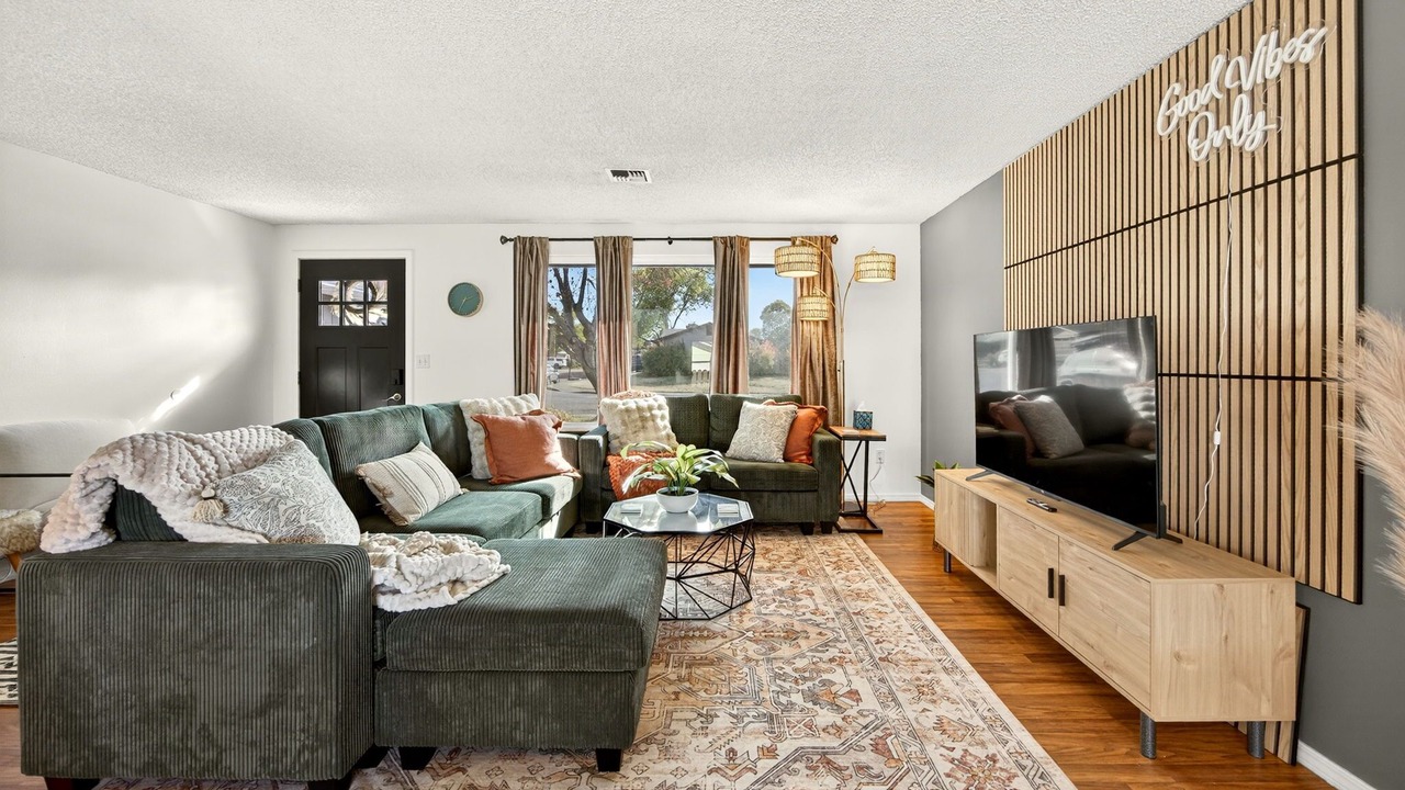 Photo of Livingroom in Medford