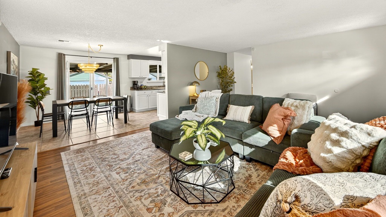 Photo of Livingroom in Medford