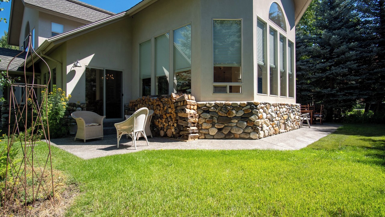 Photo of Patio Balcony in Twin Creeks