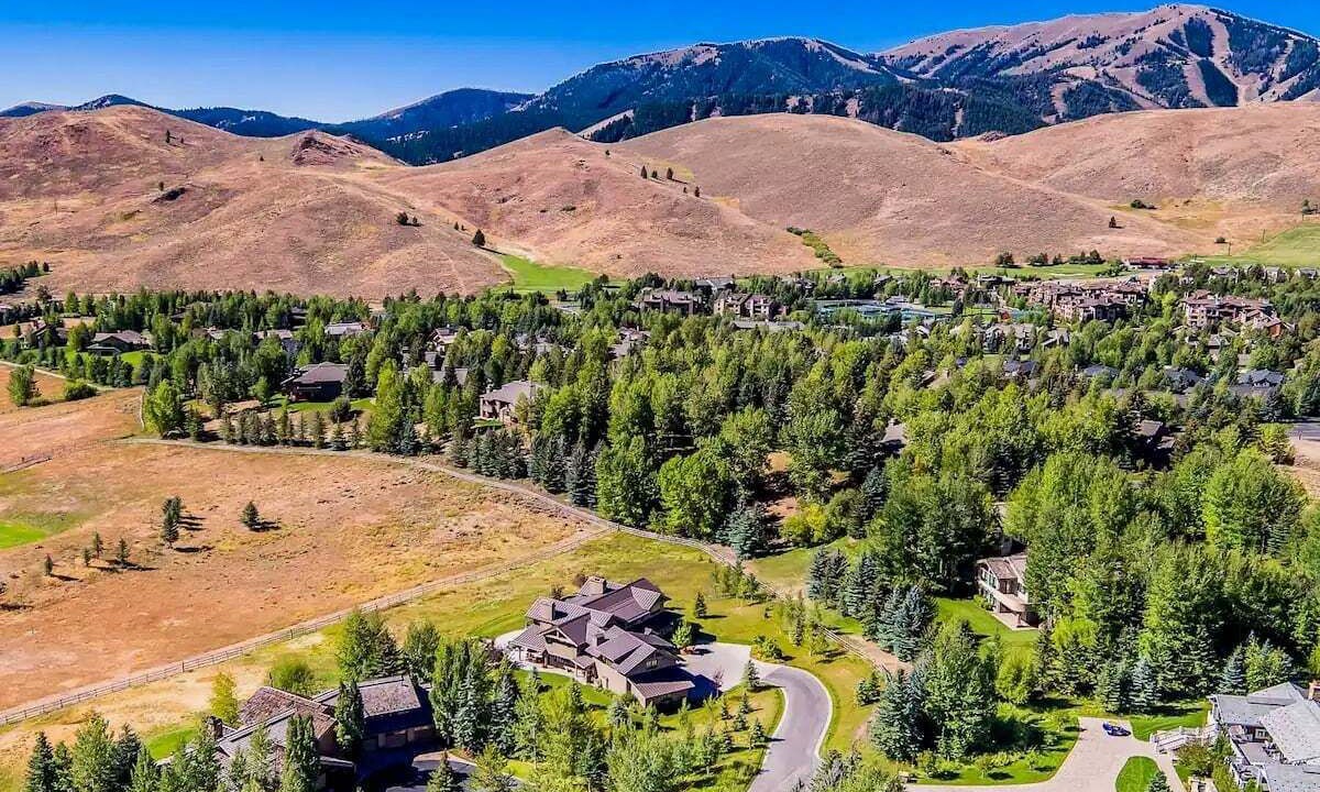 Photo of Outdoor in Elkhorn Village