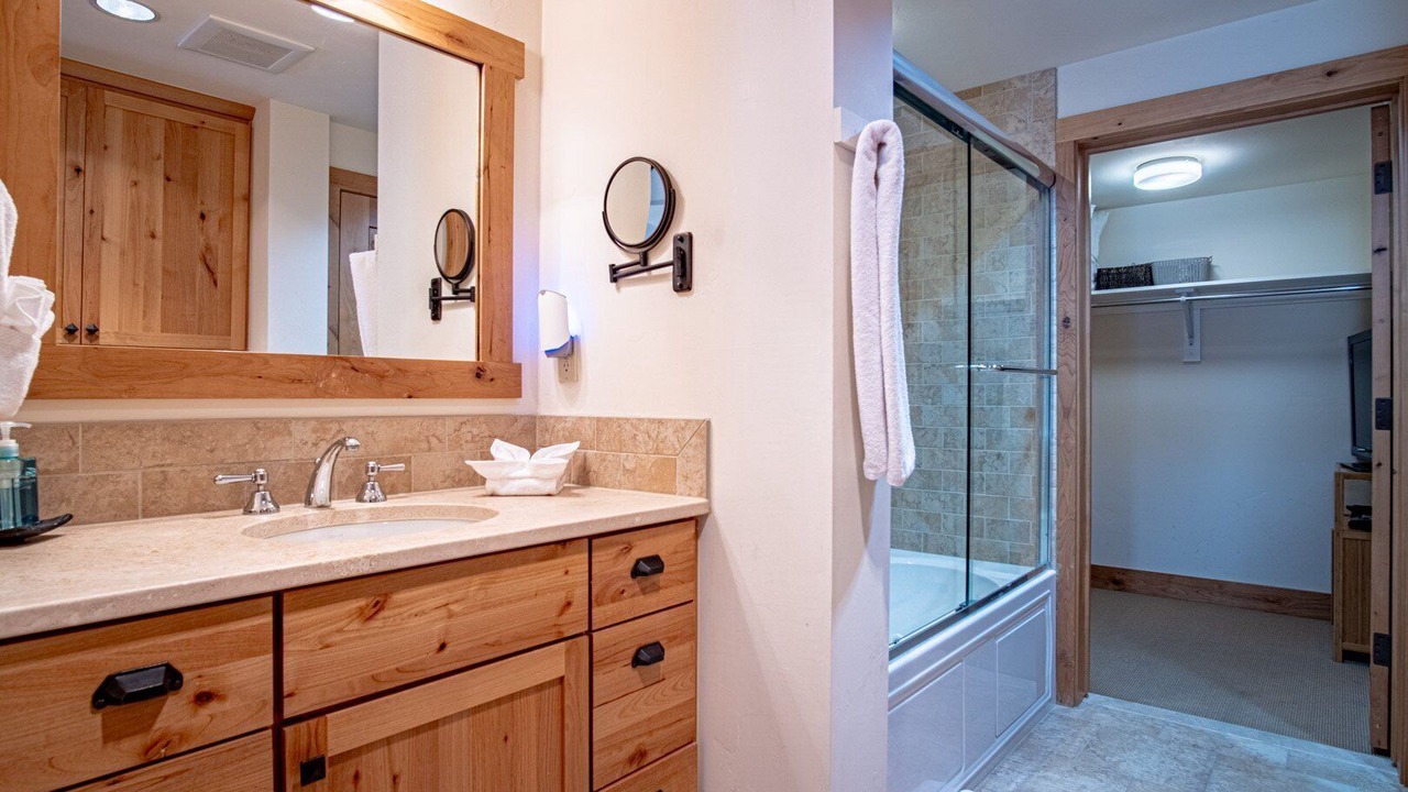 Photo of Bathroom in Elkhorn Village