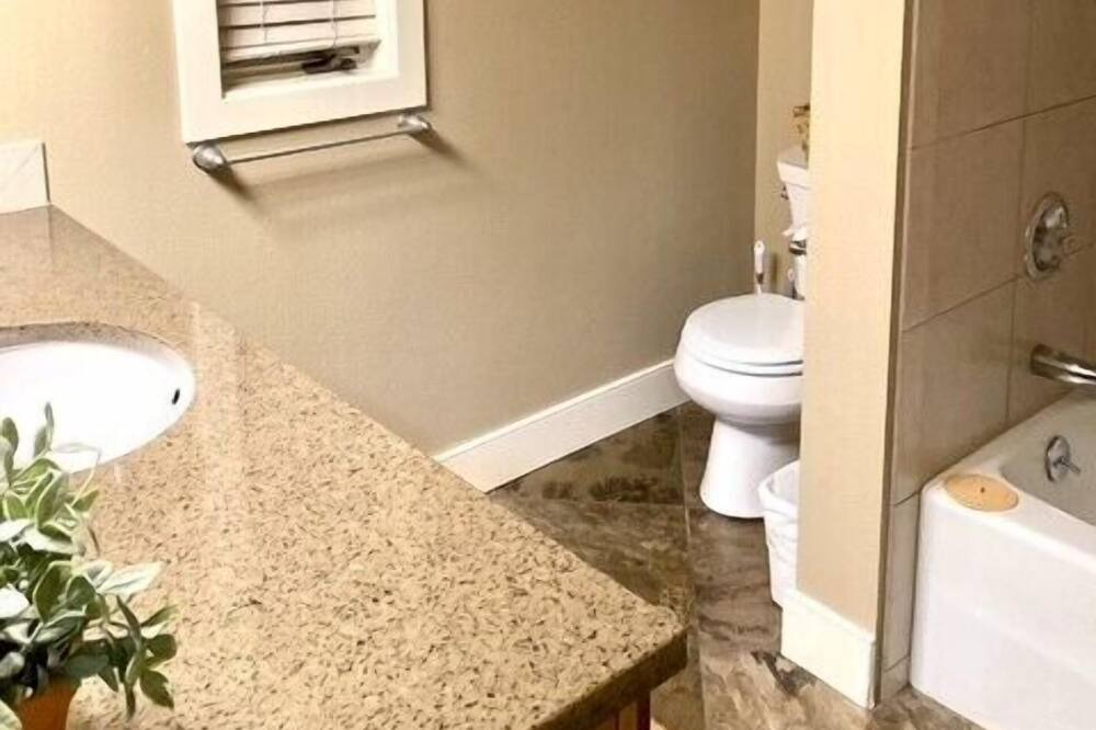 Photo of Bathroom in Leavenworth