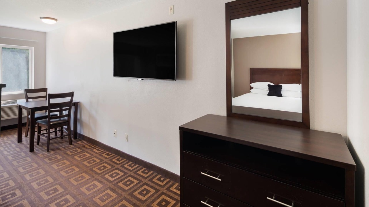 Photo of Bedroom in Tri-Cities