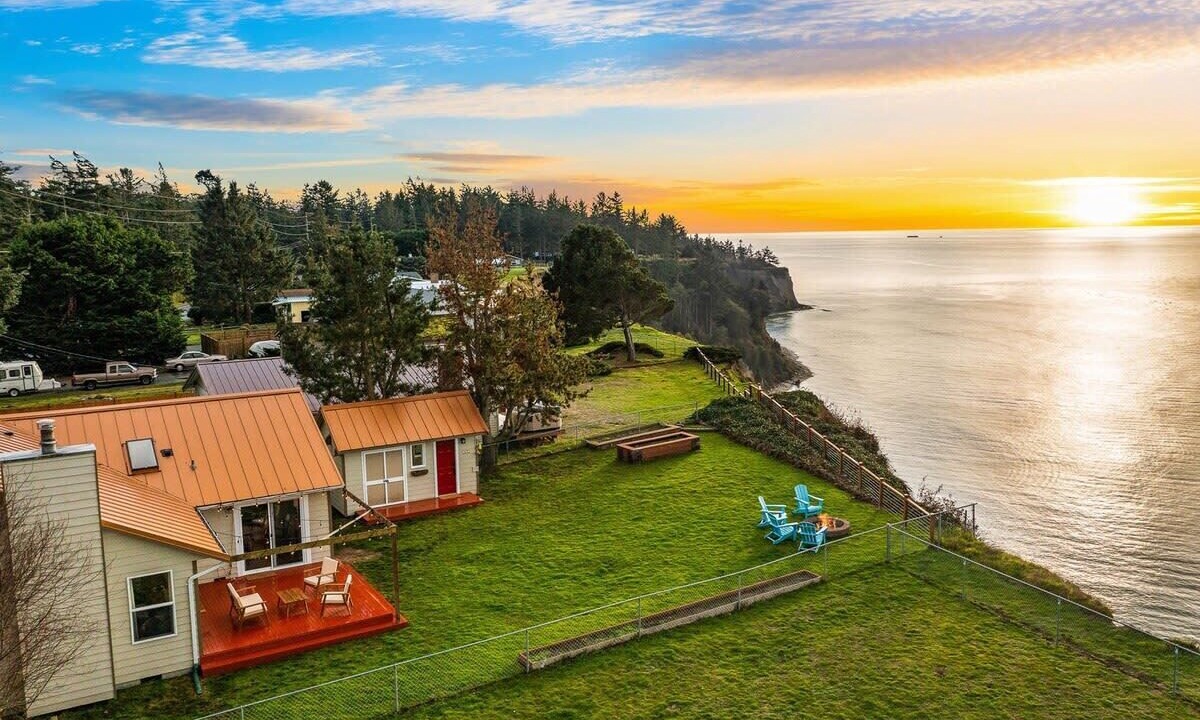 Photo of Outdoor in Oak Harbor