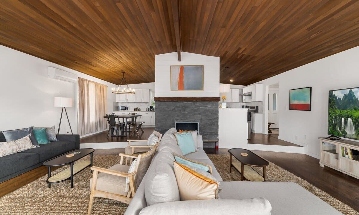 Photo of Bedroom in Oak Harbor