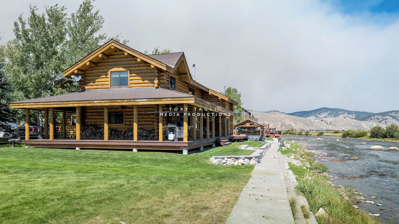 Photo of Outdoor in Stanley
