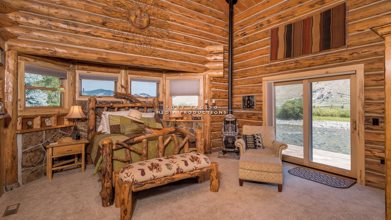 Photo of Livingroom in Stanley