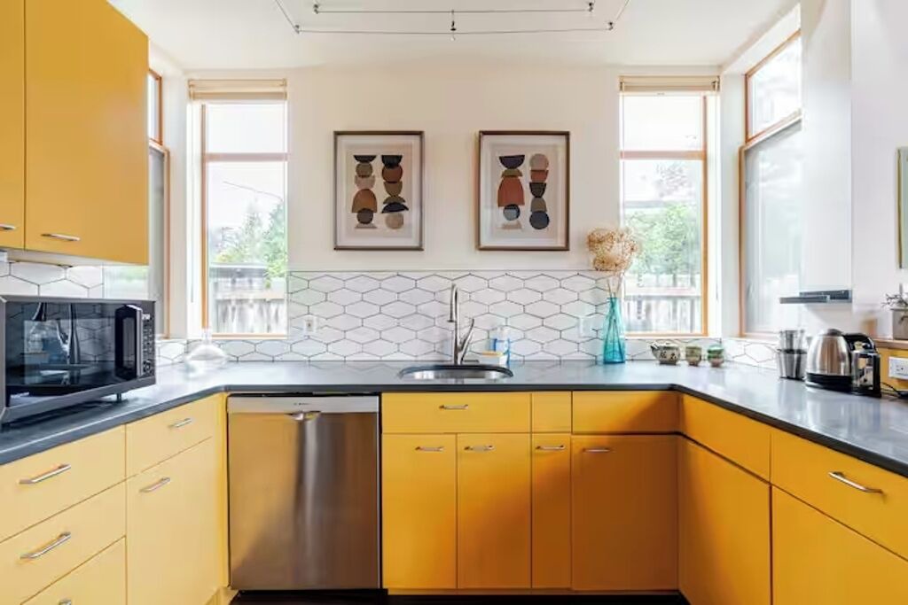 Photo of Kitchen in Southeast Magnolia