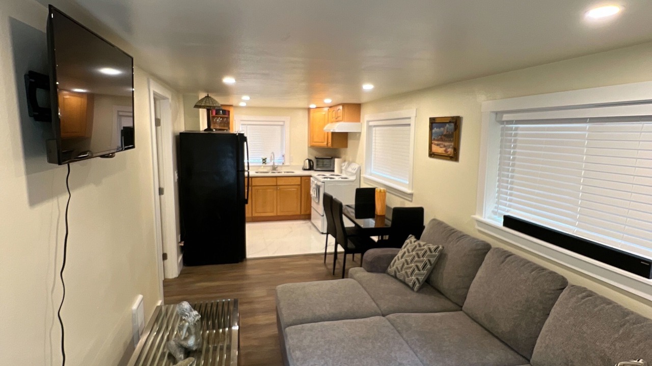 Photo of Livingroom in East Renton Highlands