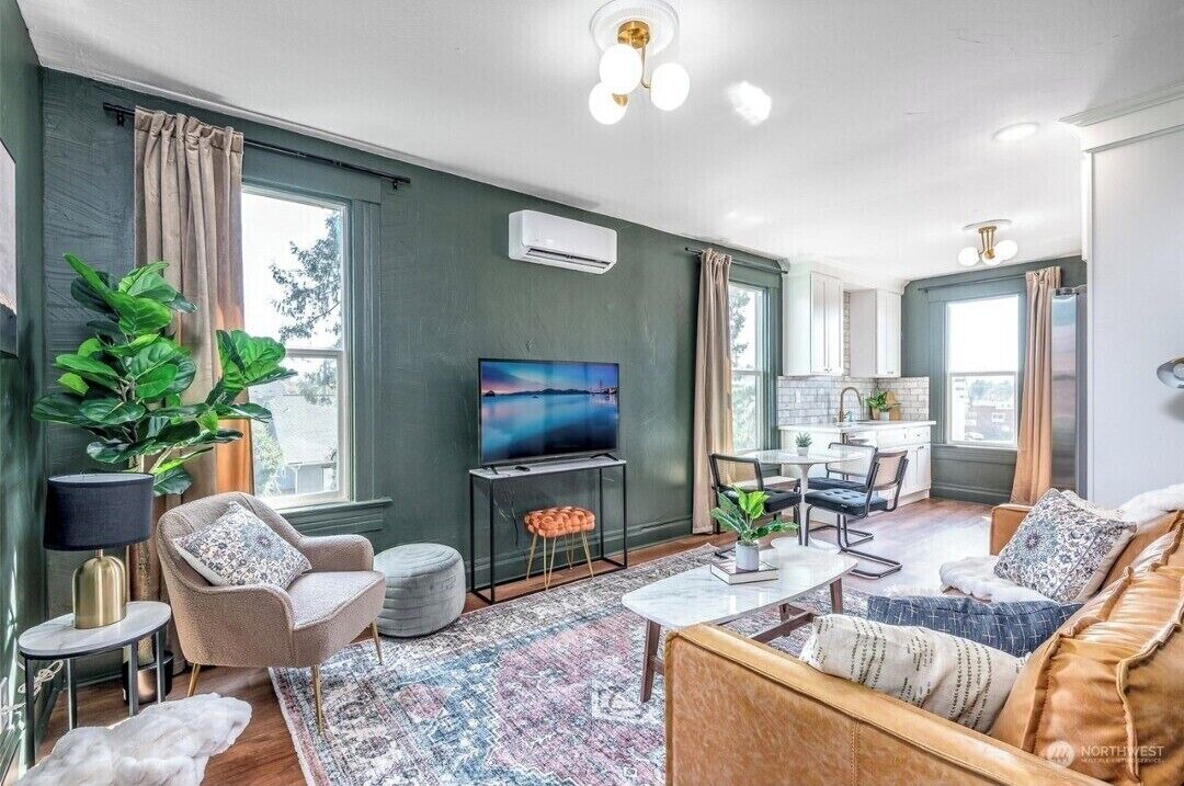 Photo of Livingroom in South End