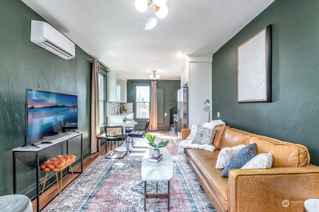 Photo of Livingroom in South End