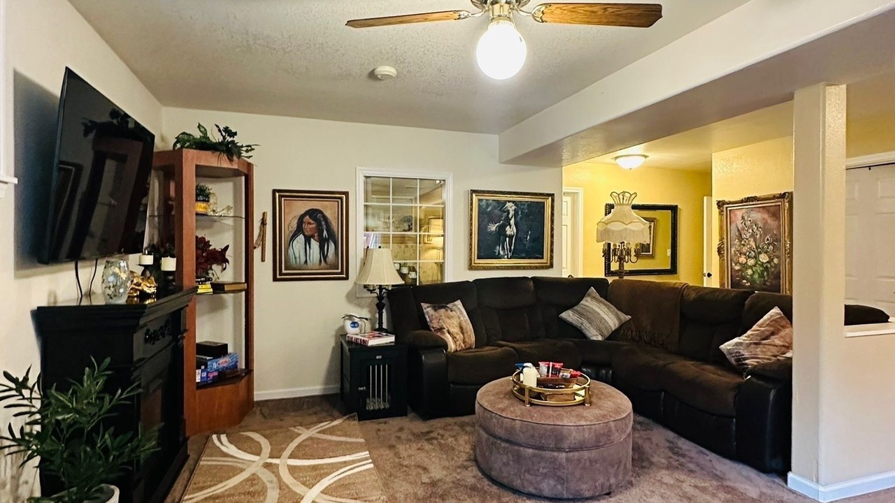 Photo of Livingroom in Graham