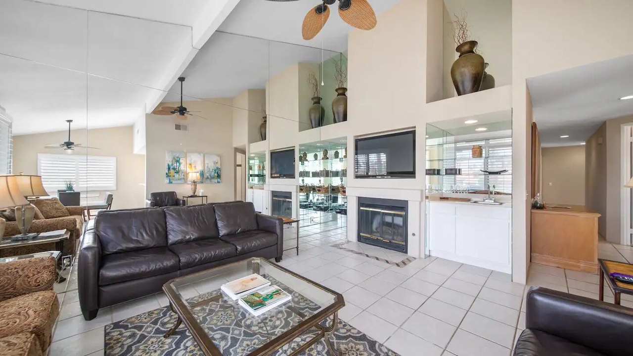 Photo of Livingroom in La Conner
