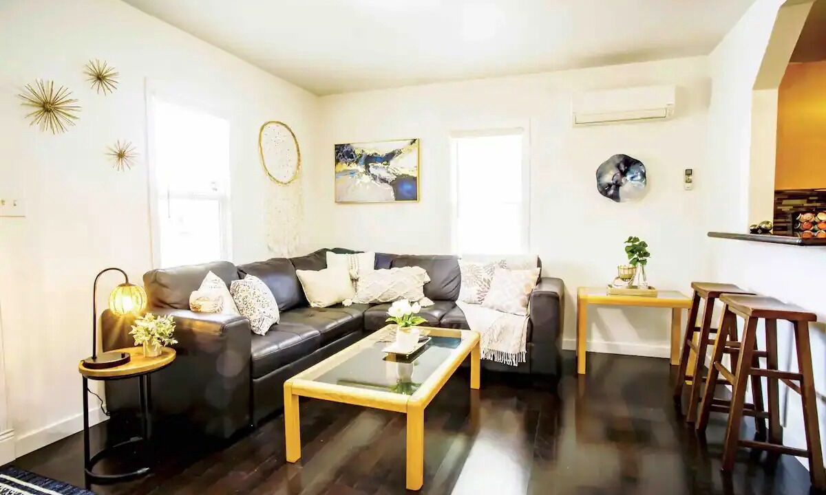 Photo of Livingroom in Central Tacoma