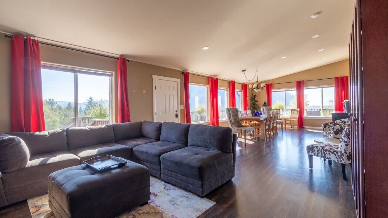 Photo of Livingroom in Enumclaw